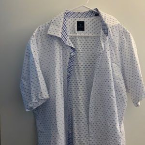 Men’s white tailoreyed short sleeve button up